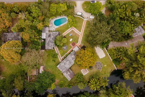 $1,800,000 | 40 Northeast 24th Street, Fort Lauderdale, FL 33305