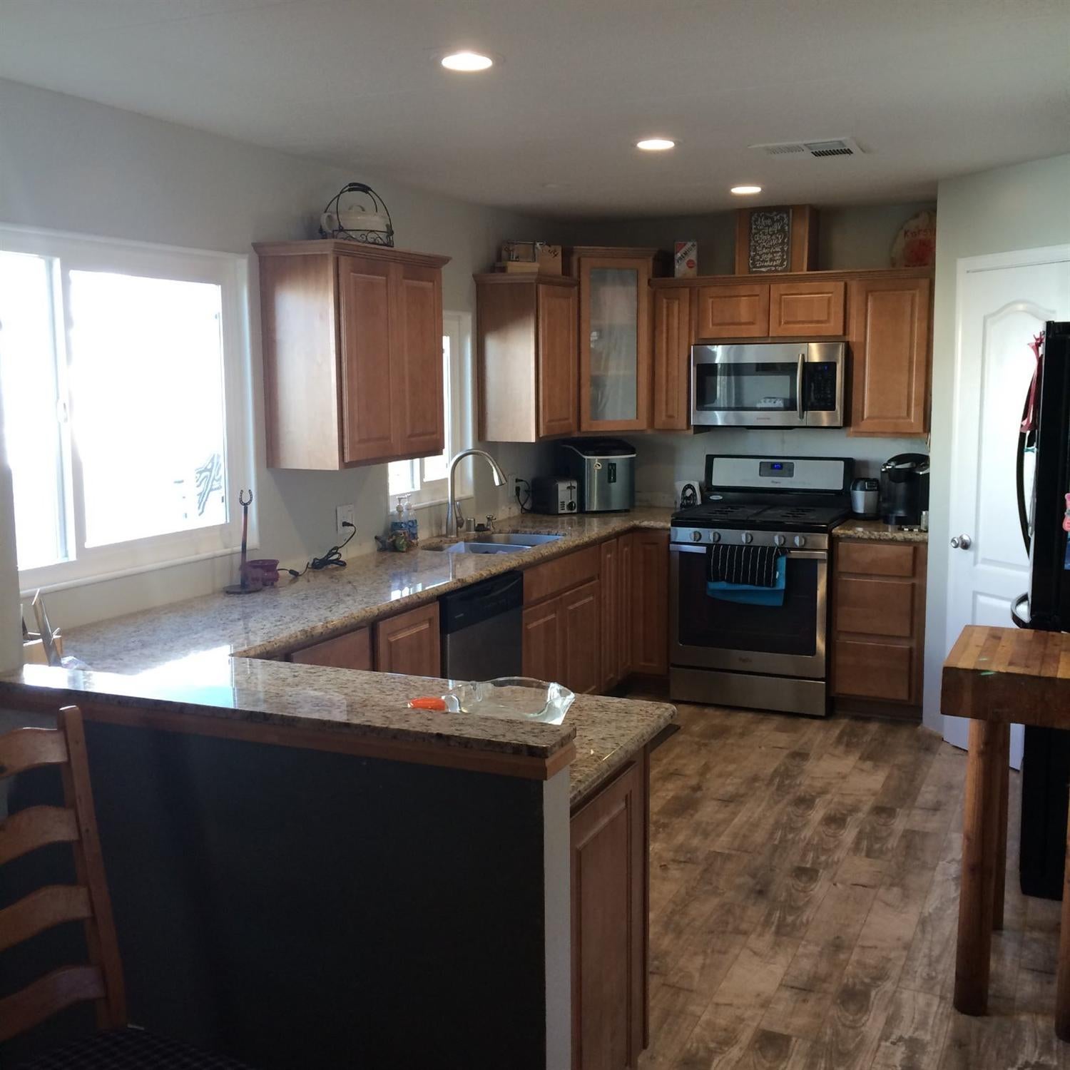 21809 Highline Road Tehachapi, CA 93561 - Photo 14 of 22 Gallery Image 14