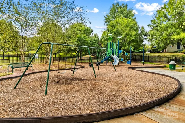 $320,000 | 15879 Sharon Dale Drive, Davidson, NC 28036