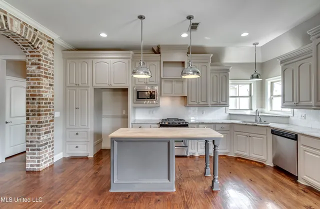 $342,000 | 261 Bellamy Court, Flowood, MS 39232