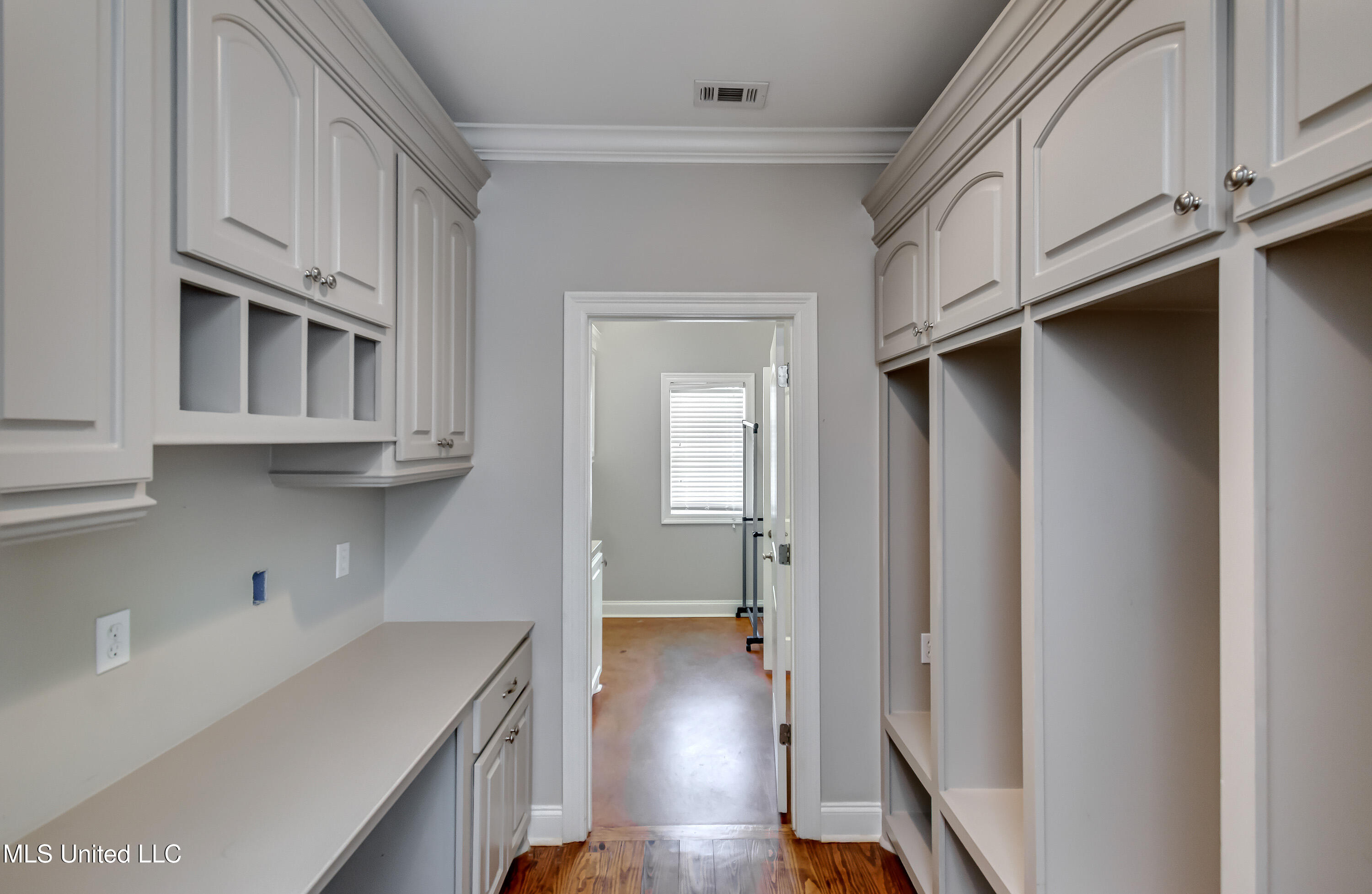 261 Bellamy Court Flowood, MS 39232 - Photo 32 of 56 261 Bellamy Ct-49