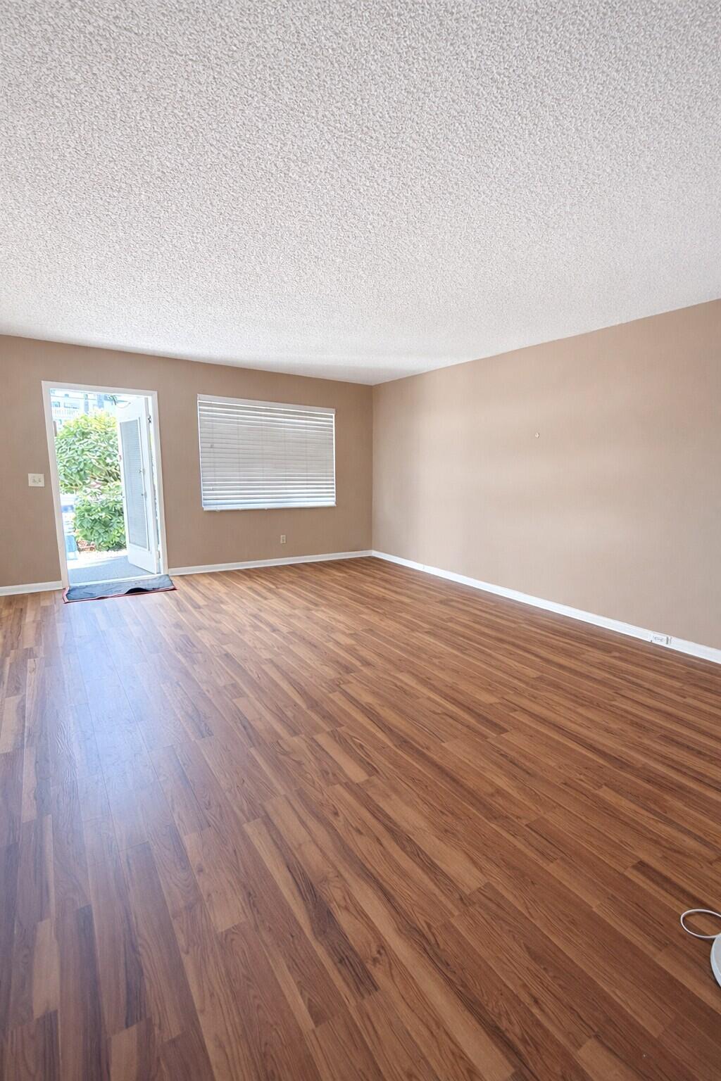 1071 Exeter Boca Raton, FL 33434 - Photo 5 of 13 1071 008B