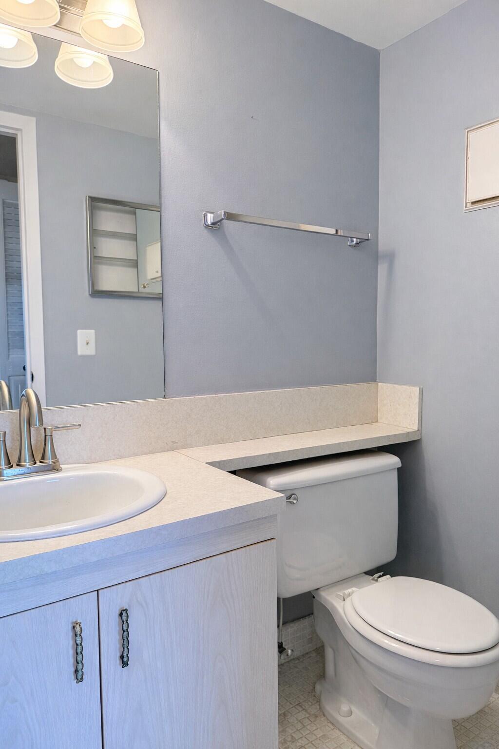 1071 Exeter Boca Raton, FL 33434 - Photo 10 of 13 1071 004B