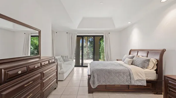 $6,900 | 2055 Regents Boulevard, West Palm Beach, FL 33409