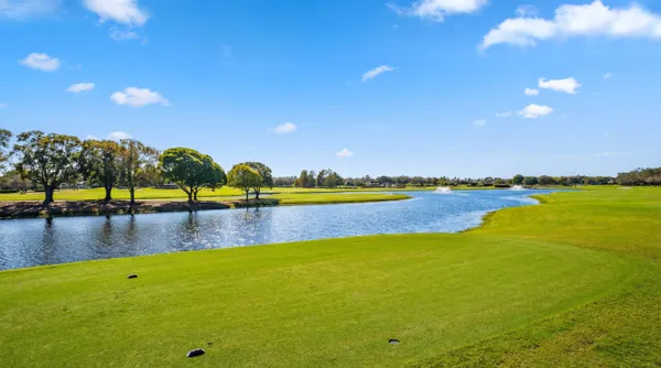 $6,900 | 2055 Regents Boulevard, West Palm Beach, FL 33409