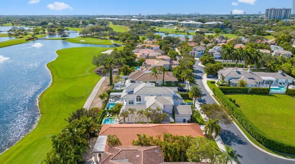 $6,900 | 2055 Regents Boulevard, West Palm Beach, FL 33409