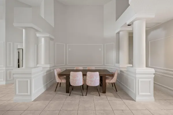 $6,900 | 2055 Regents Boulevard, West Palm Beach, FL 33409