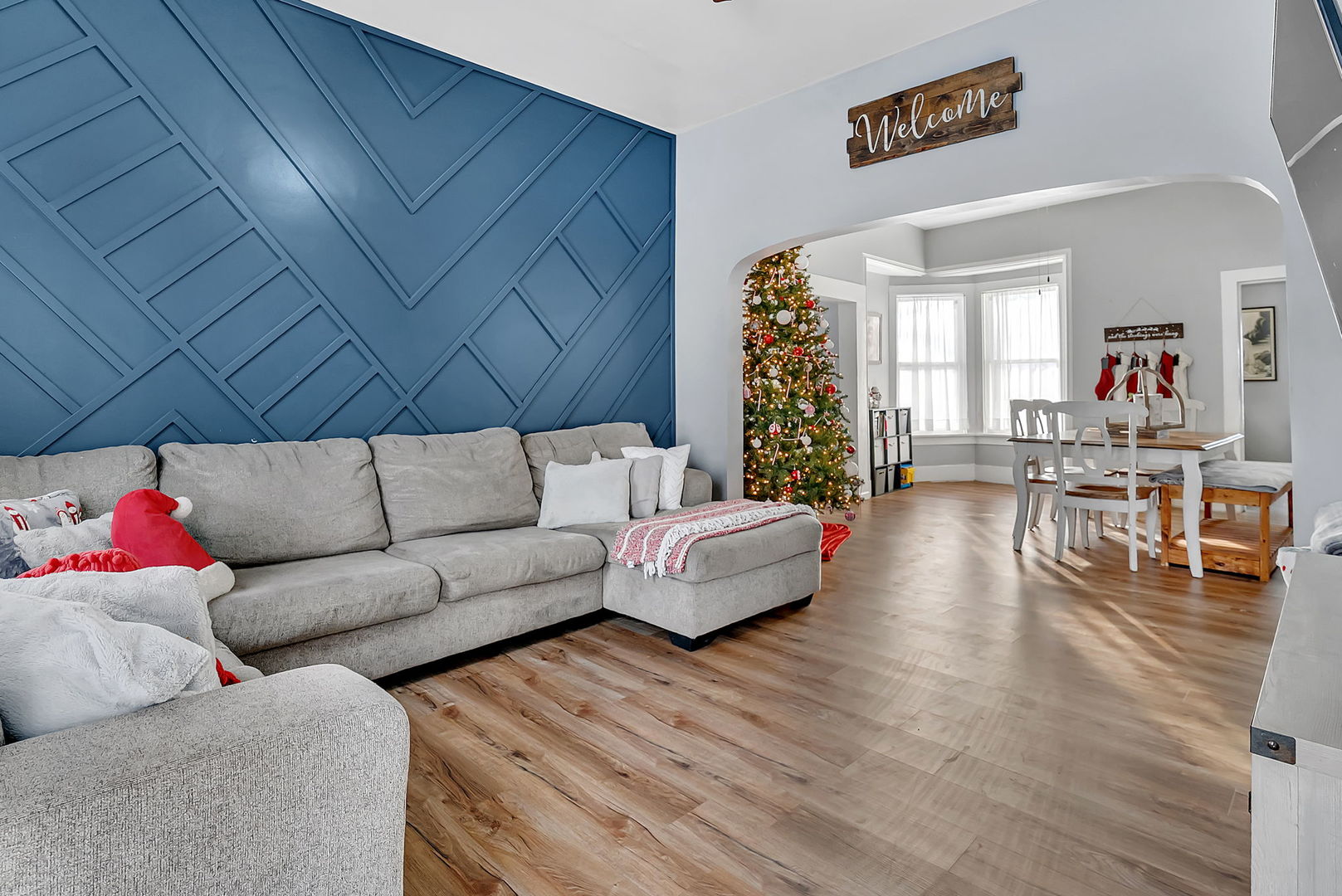 145 West Maple Street Coal City, IL 60416 - Photo 3 of 31 a living room with furniture and wooden floor