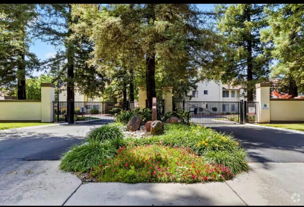 3701 Colonial Drive, Unit 41 Modesto, CA 95356 - Photo 2 of 37