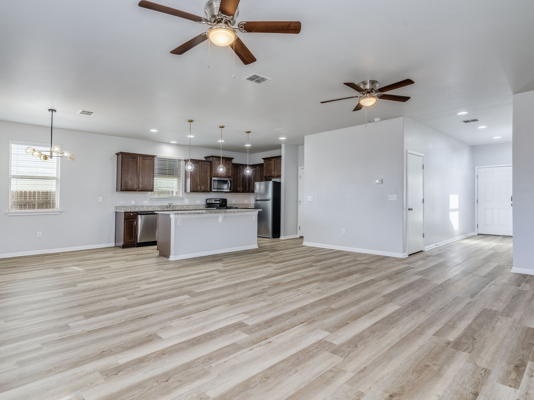 424 Wapiti Road Buda, TX 78610 - Photo 9 of 32 Gallery Image 9