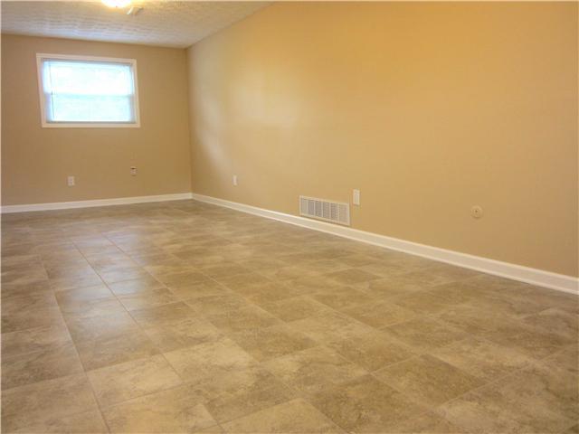 5369 Refugee Road Columbus, OH 43232 - Photo 20 of 25 Gallery Image 20
