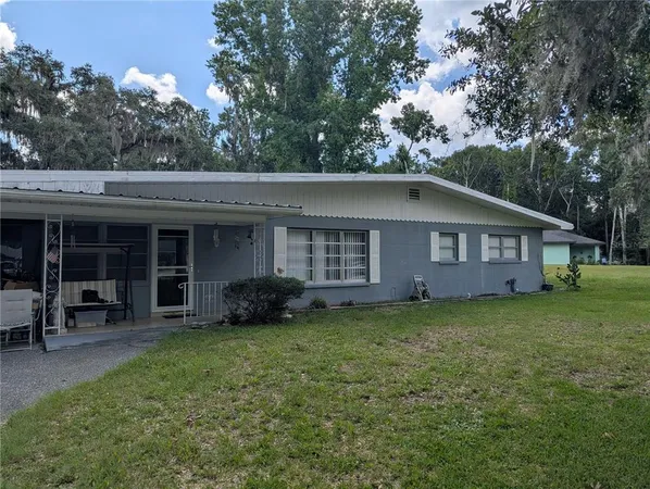 $329,000 | 7633 South Cres Loop, Floral City, FL 34436