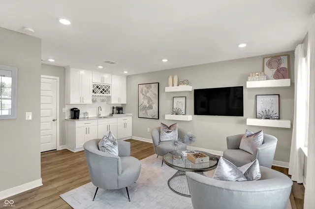 $340,340 | 5875 Farwell Avenue, Plainfield, IN 46168