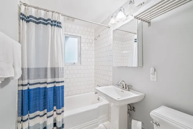 $1,850,000 | 24 Upper Loch Vista Drive, Williams Bay, WI 53191