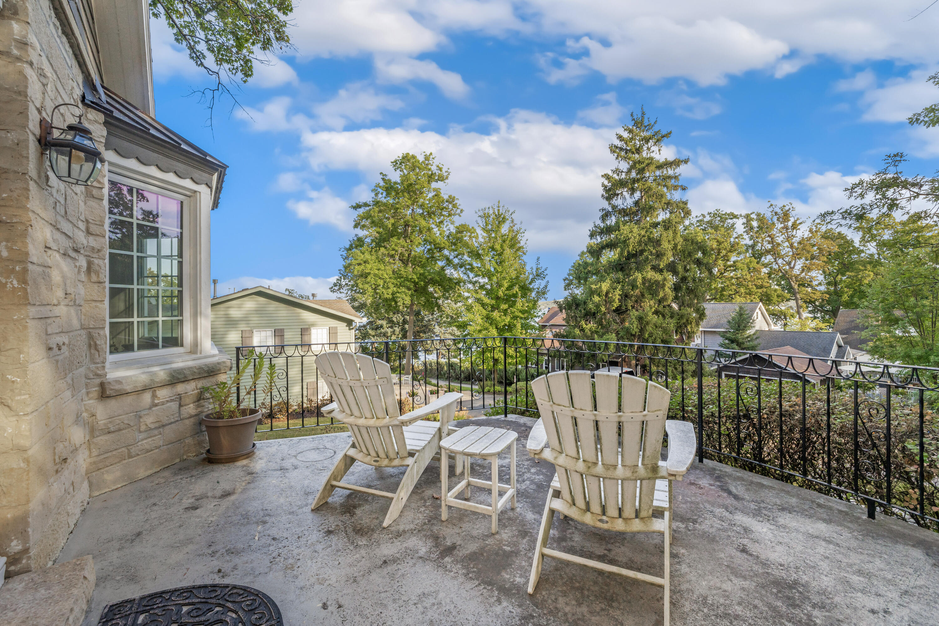 24 Upper Loch Vista Drive Williams Bay, WI 53191 - Photo 6 of 28 Lakeside Stone Patio