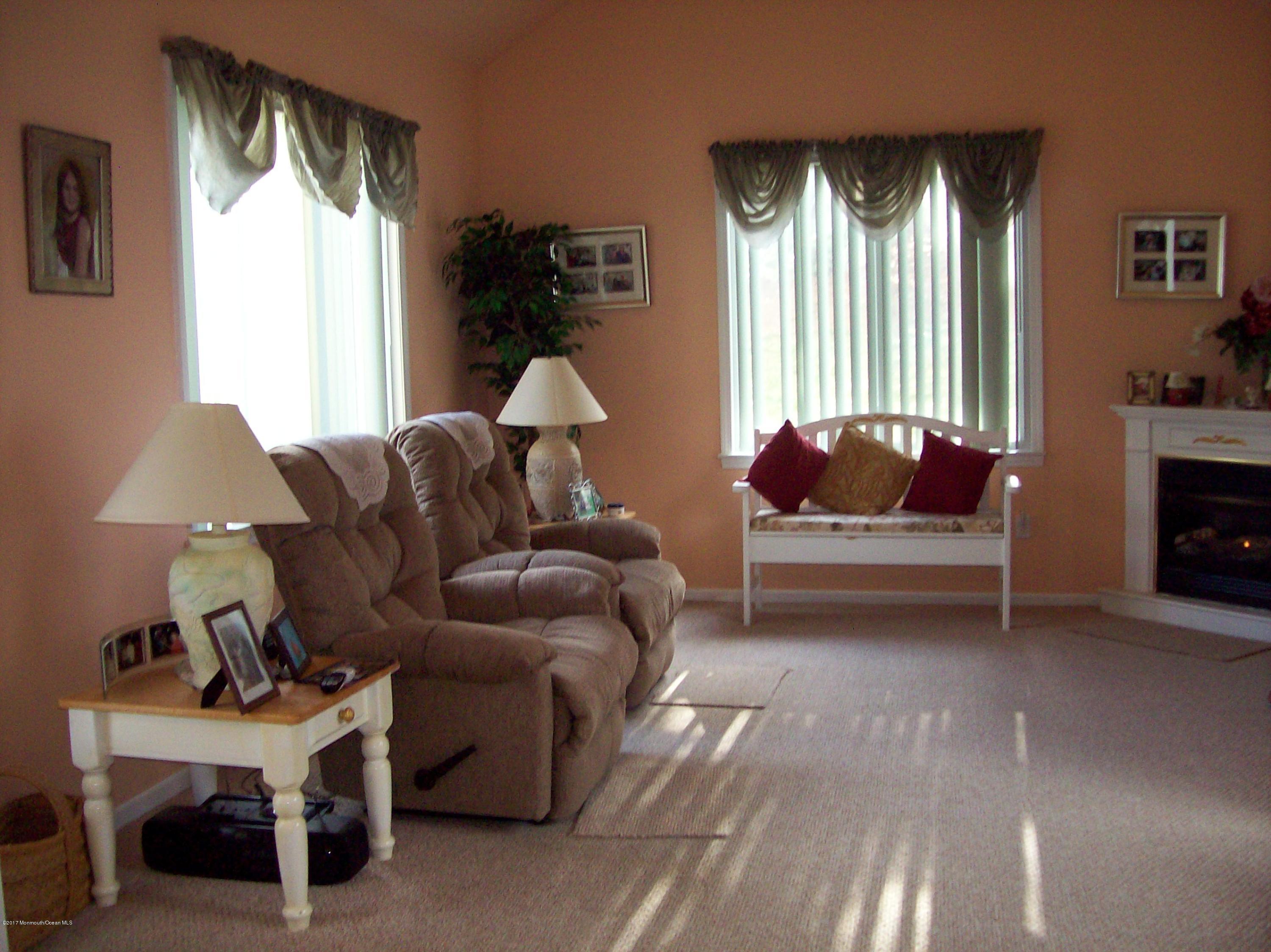 26 Drayton Road Manchester Township, NJ 08759 - Photo 9 of 34 26 Drayton 021