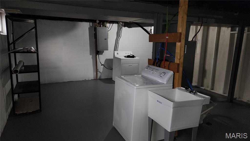 8115 Myrick Street Berkeley, MO 63134 - Photo 12 of 15