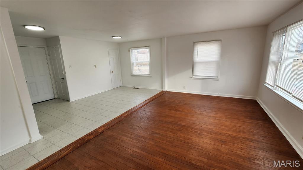 8115 Myrick Street Berkeley, MO 63134 - Photo 3 of 15