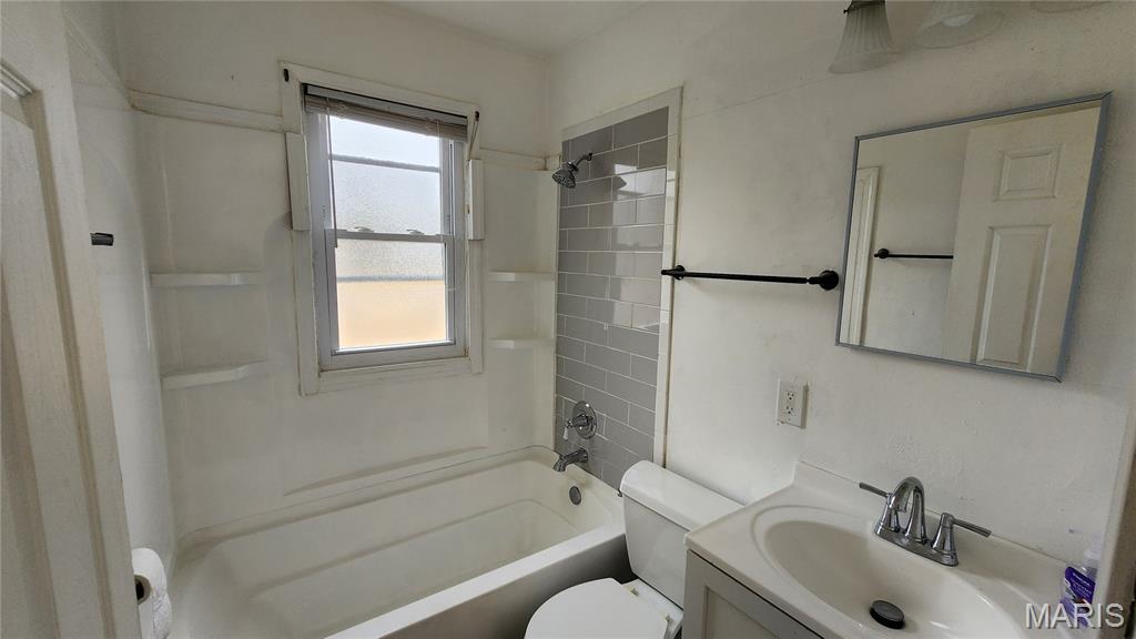 8115 Myrick Street Berkeley, MO 63134 - Photo 9 of 15