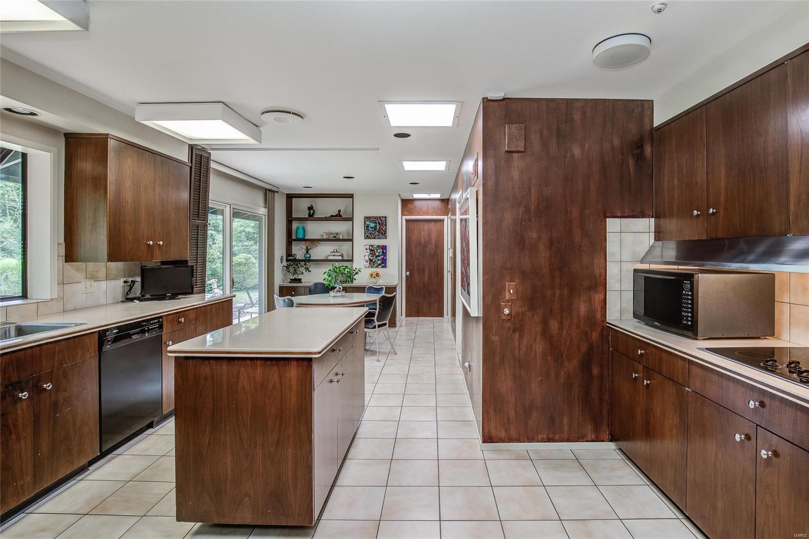 11820 Conway Road St. Louis, MO 63131 - Photo 16 of 44