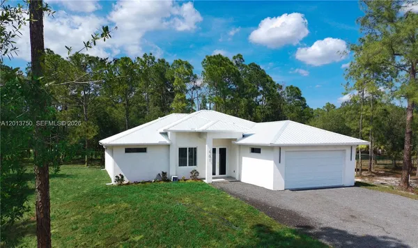 $435,000 | 481 Montura Avenue, Clewiston, FL 33440