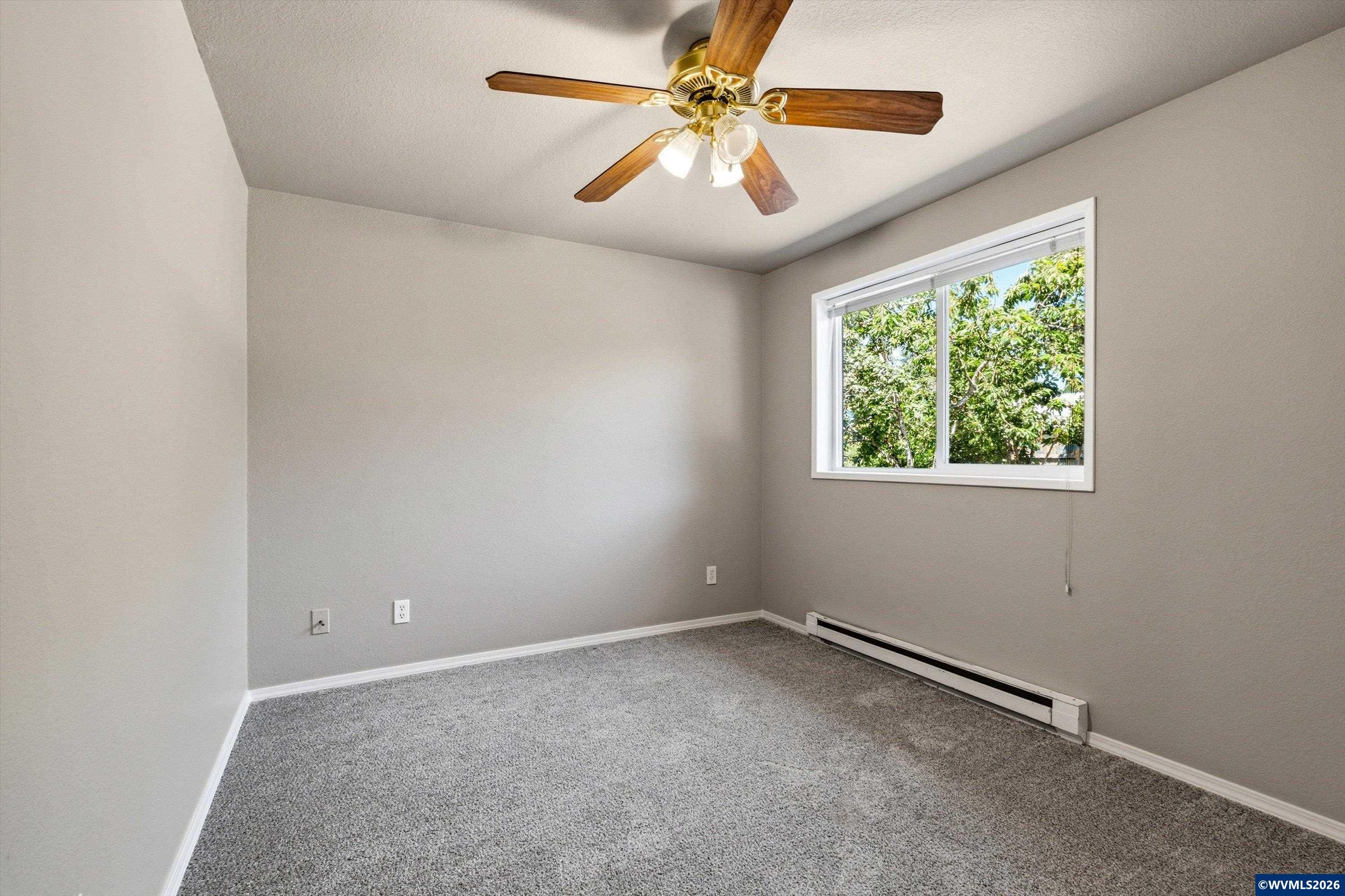 1719 Belmont Loop Southwest Albany, OR 97321 - Photo 15 of 40