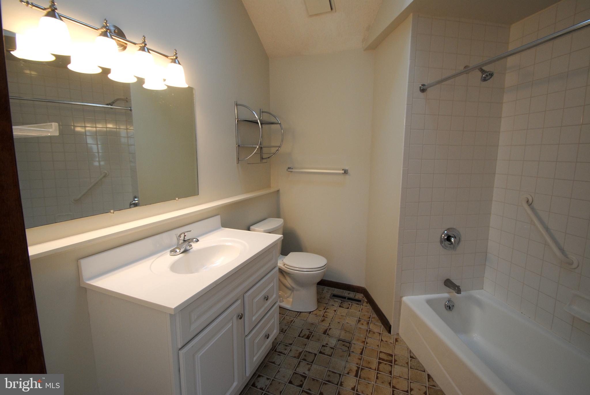102 Jupiter Road Newark, DE 19711 - Photo 19 of 35 Master Bathroom