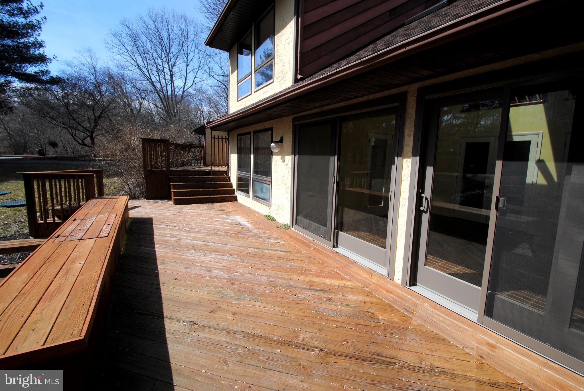 102 Jupiter Road Newark, DE 19711 - Photo 27 of 35 Deck