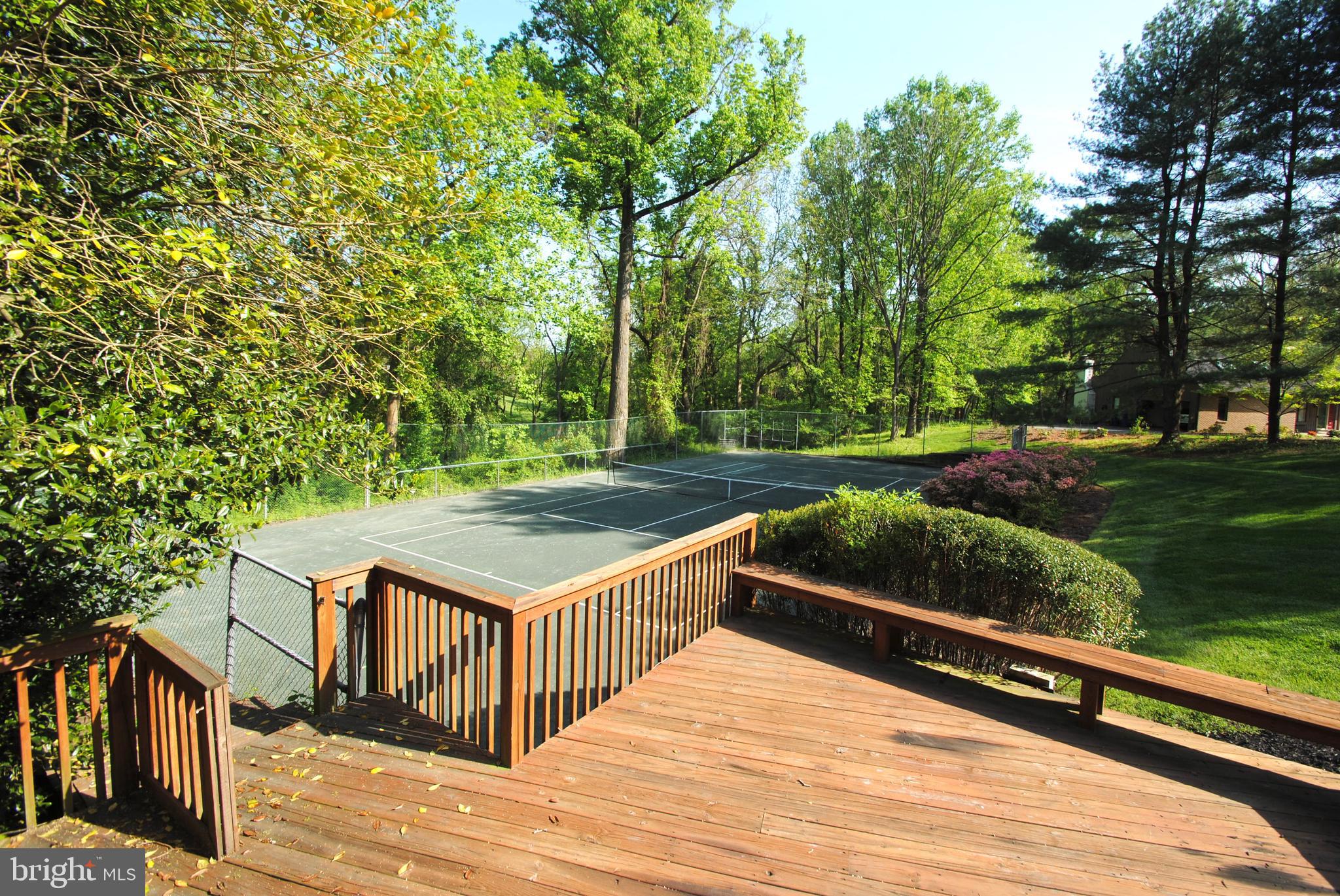 102 Jupiter Road Newark, DE 19711 - Photo 28 of 35 Deck