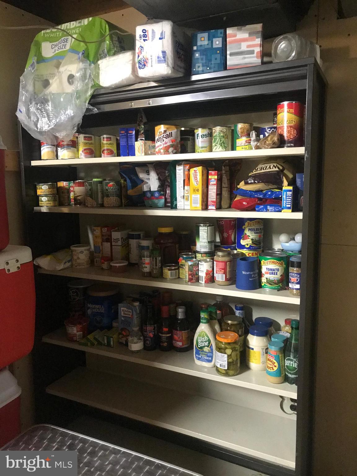 3 Heather Road Newark, DE 19702 - Photo 38 of 50 Pantry shelves