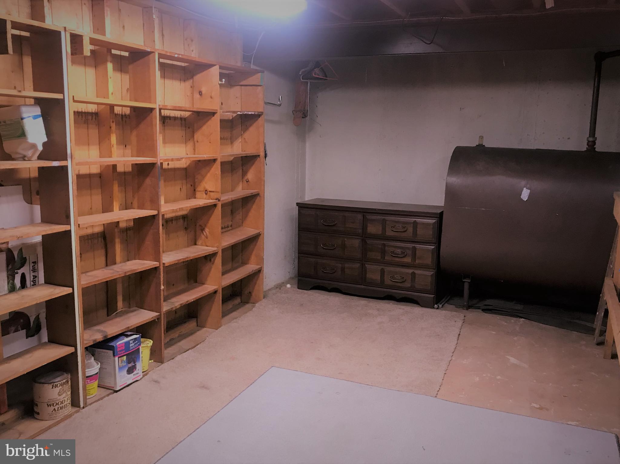 3 Heather Road Newark, DE 19702 - Photo 41 of 50 storage in Workshop area