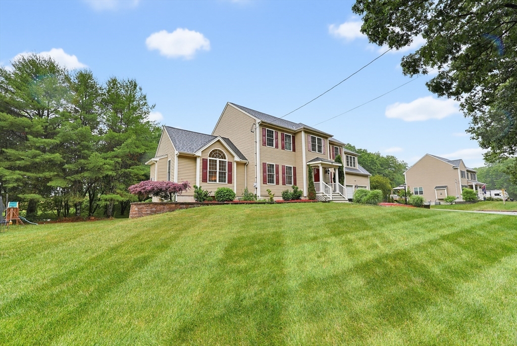 90 Huntsbridge Road North Attleboro, MA 02760 - Photo 38 of 40