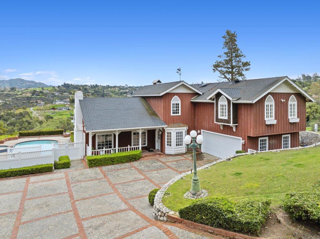 1568 Cll Lomeda Fallbrook, CA 92028 - Photo 1 of 68