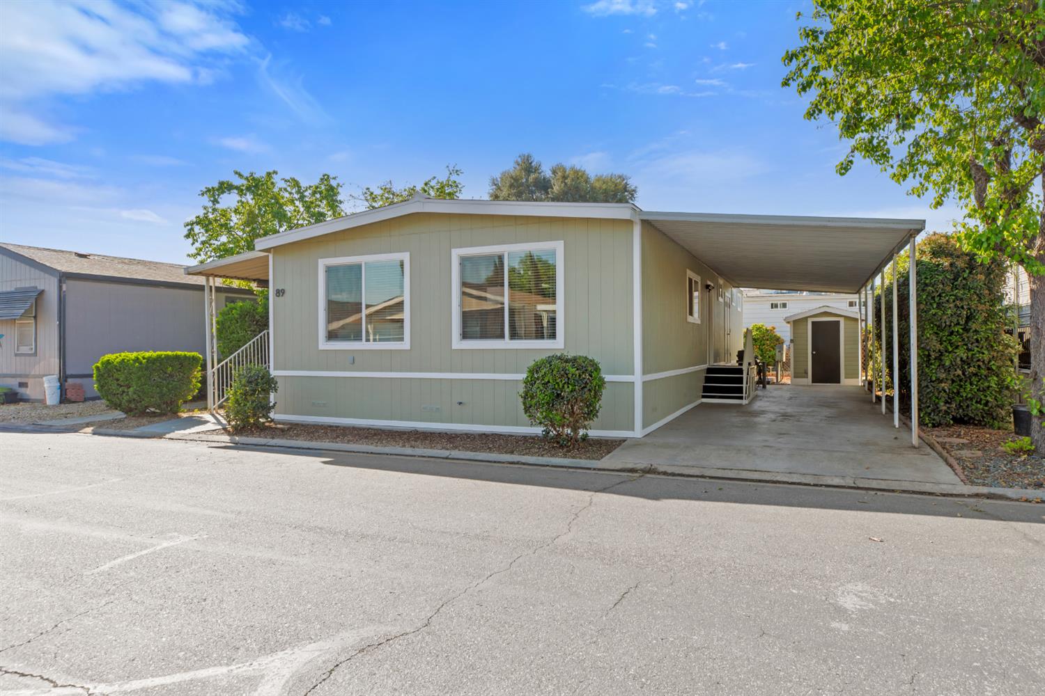 2841 Fowler Road, Unit 89 Ceres, CA 95307 - Photo 20 of 32 front view of a house with potted plants