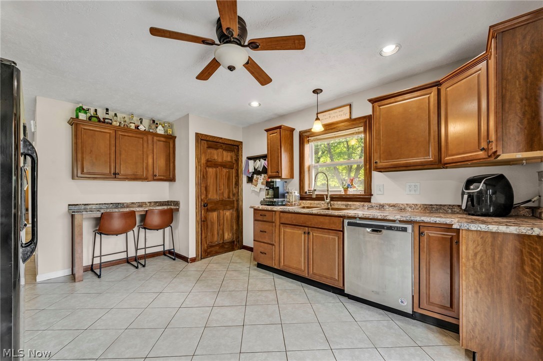 5805 Manchester Road Akron, OH 44319 - Photo 15 of 46 Gallery Image 15