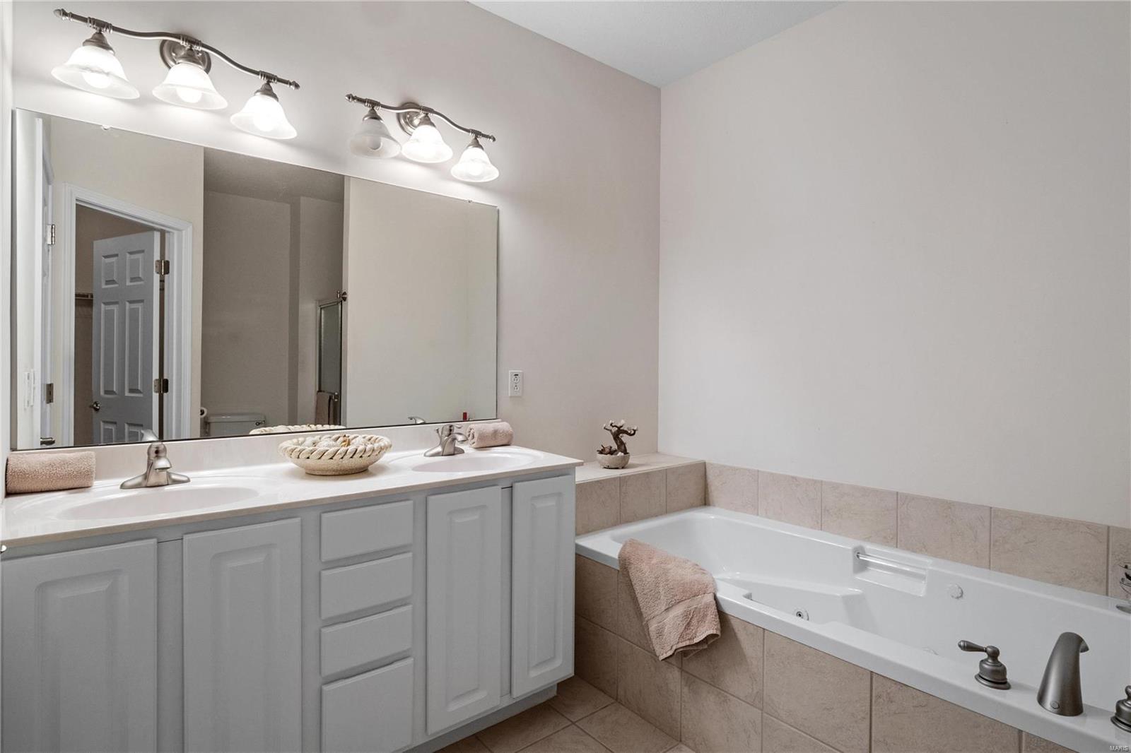 109 Southern Ridge Maryville, IL 62062 - Photo 21 of 32 Gallery Image 21