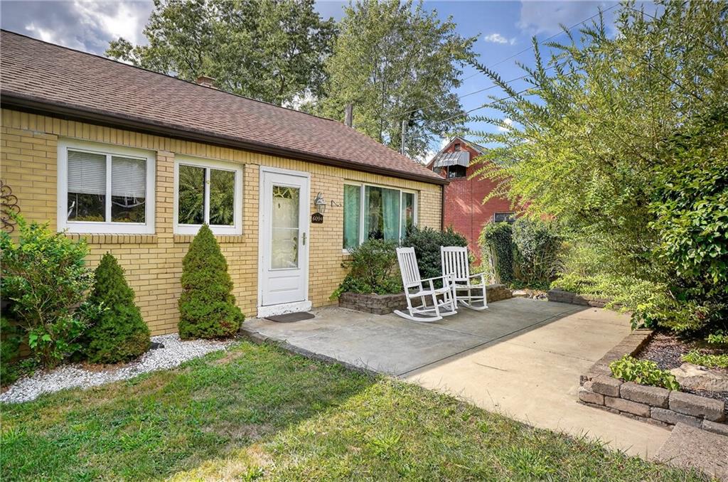 6094 Library Road Bethel Park, PA 15102 - Photo 2 of 21 Gallery Image 2
