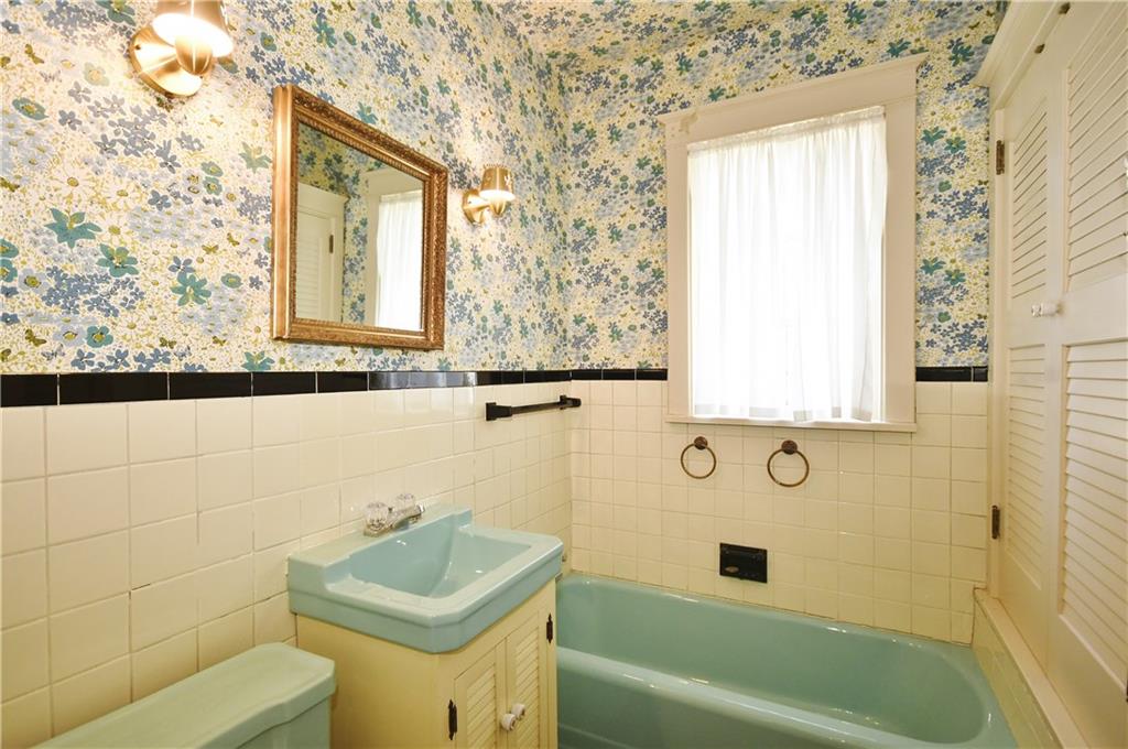 405 East Waldheim Road Pittsburgh, PA 15215 - Photo 12 of 25 Guest bathroom has tons of potential