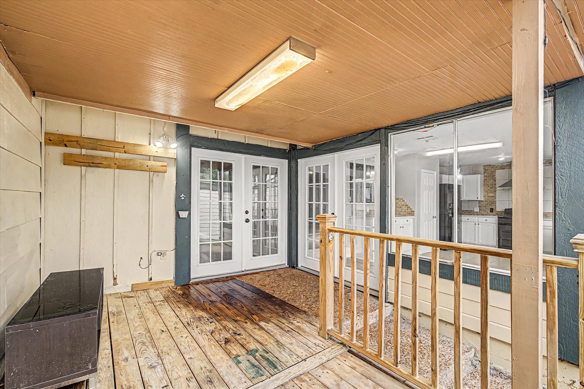 7330 South Dairy Ashford Road Houston, TX 77072 - Photo 27 of 33 a view of a room with wooden floor and windows