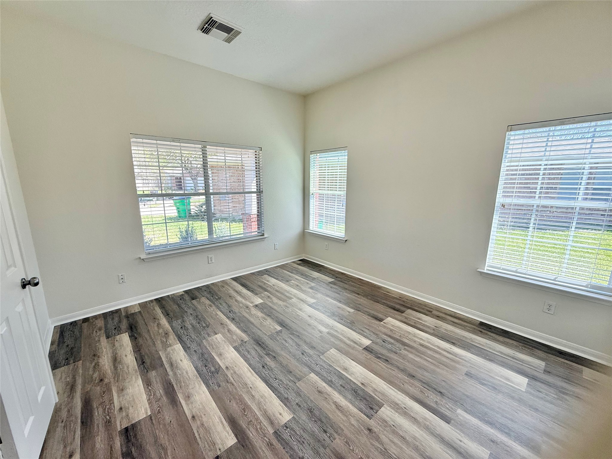 3430 Falcon Trail Court Spring, TX 77373 - Photo 17 of 31 Secondary bedroom on first floor, that can also be used as an office.