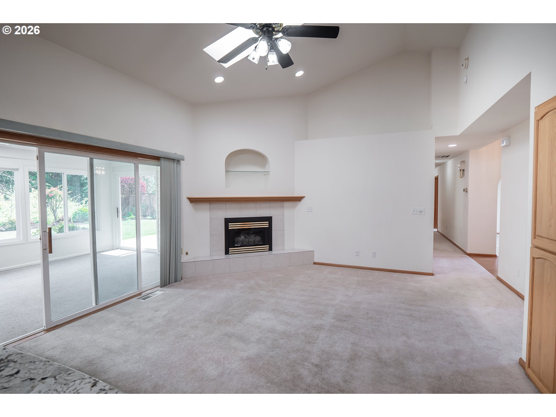 4347 Wendover Street Eugene, OR 97404 - Photo 4 of 48