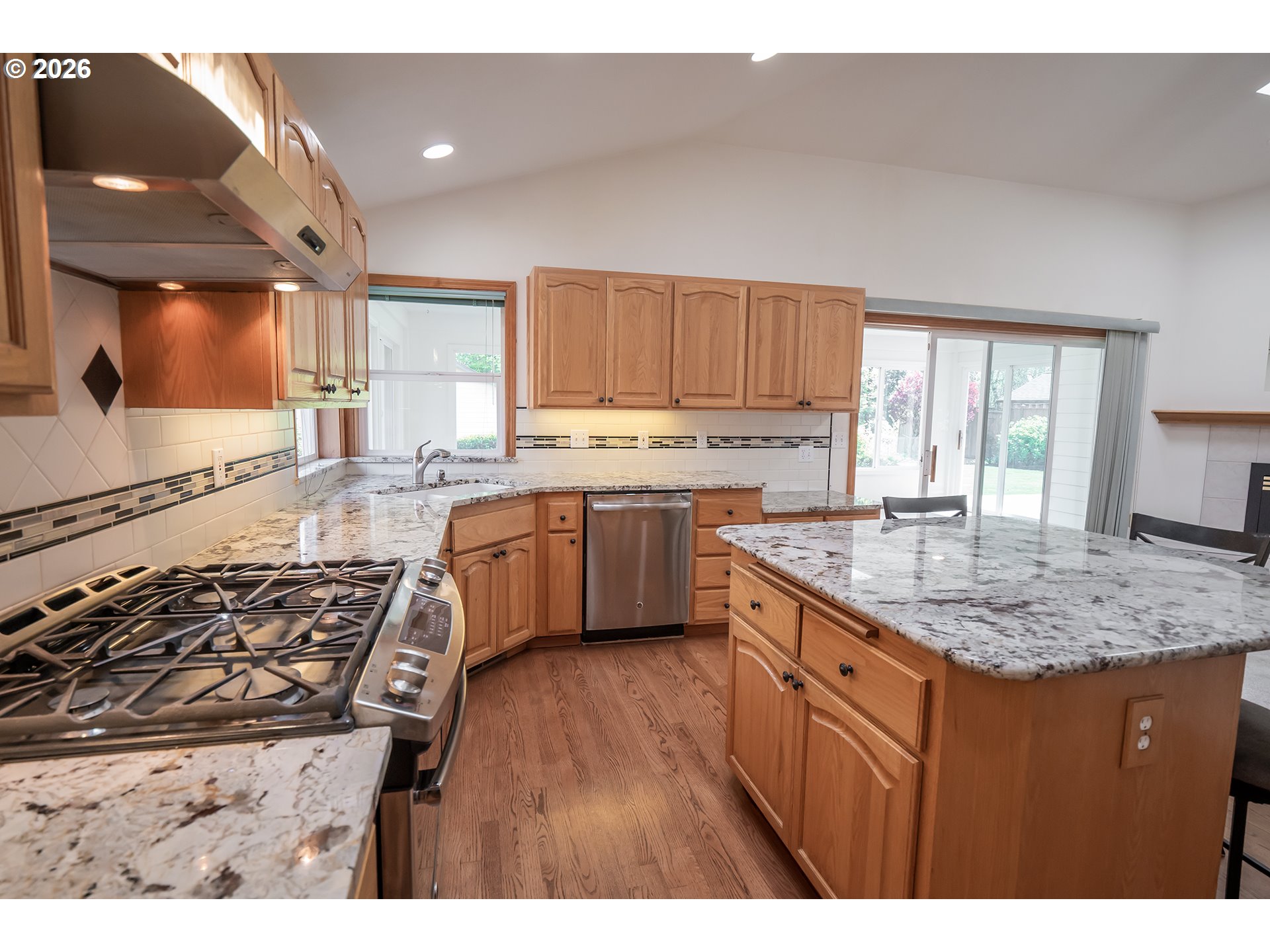 4347 Wendover Street Eugene, OR 97404 - Photo 10 of 48