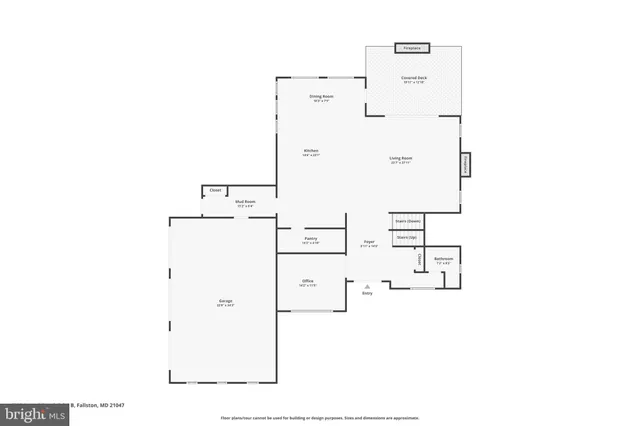 an empty room with windows and ceiling fan