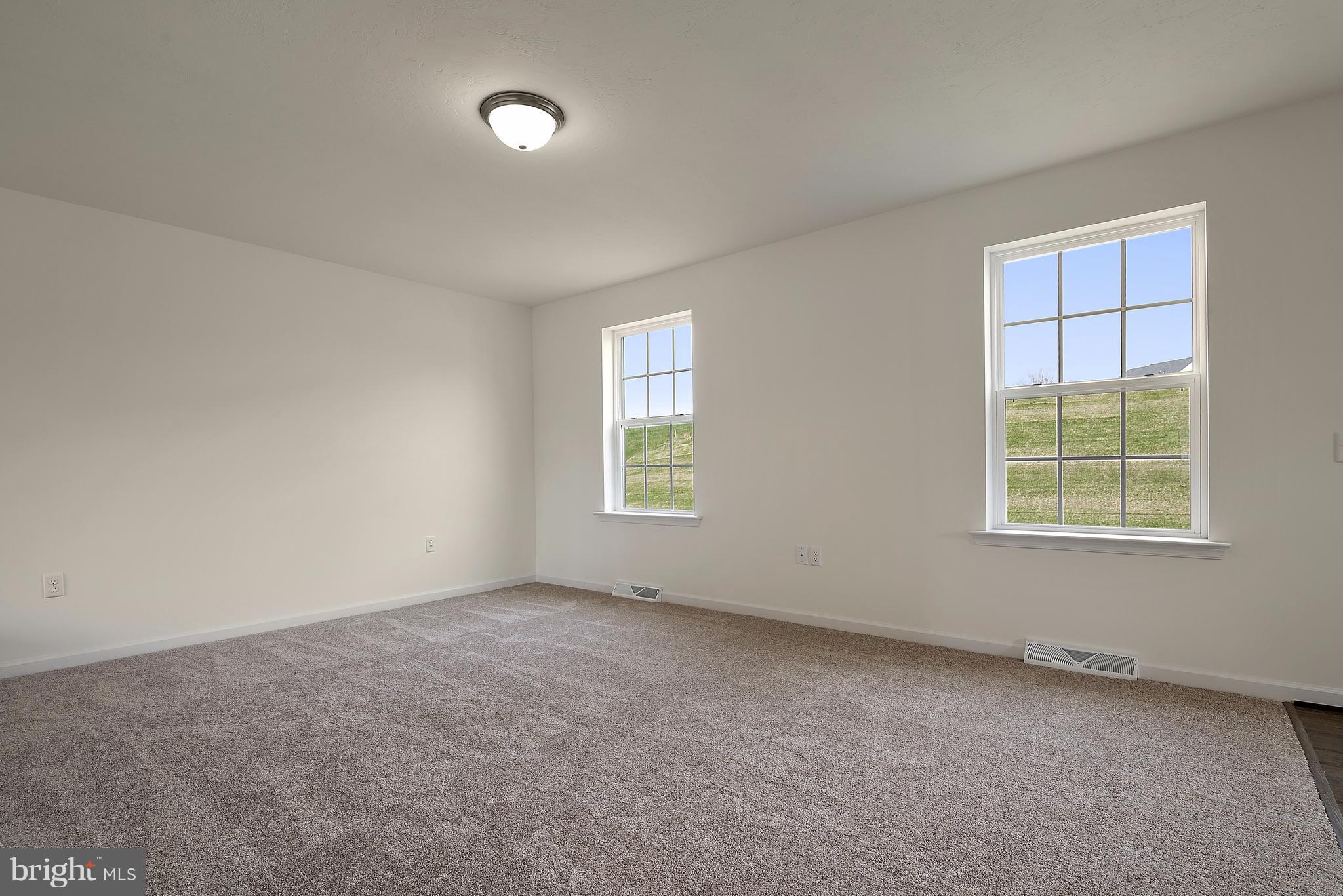 885 Ripple Drive, Unit 66 Hanover, PA 17331 - Photo 11 of 28 Family Room