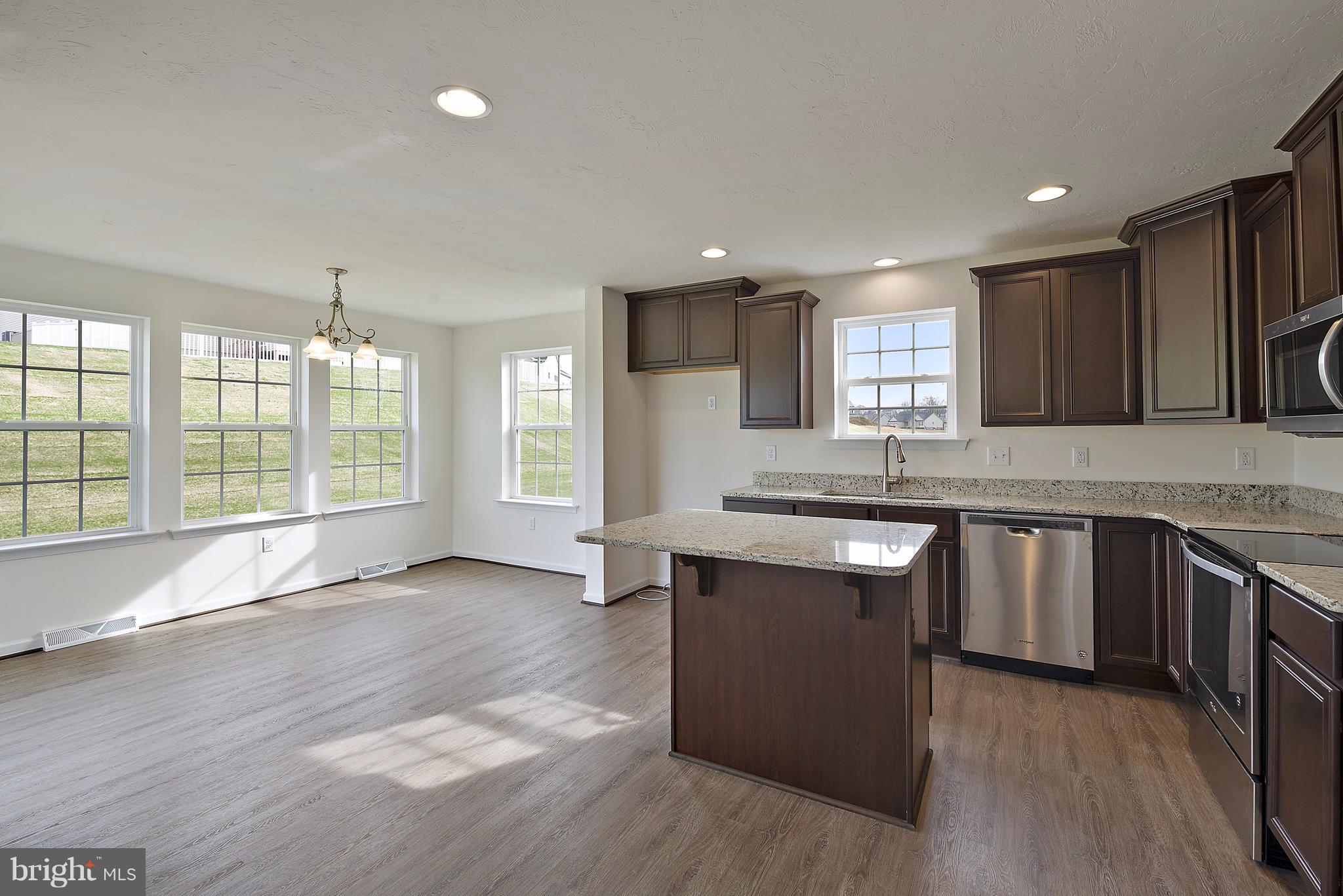 885 Ripple Drive, Unit 66 Hanover, PA 17331 - Photo 16 of 28 Kitchen/Sunroom