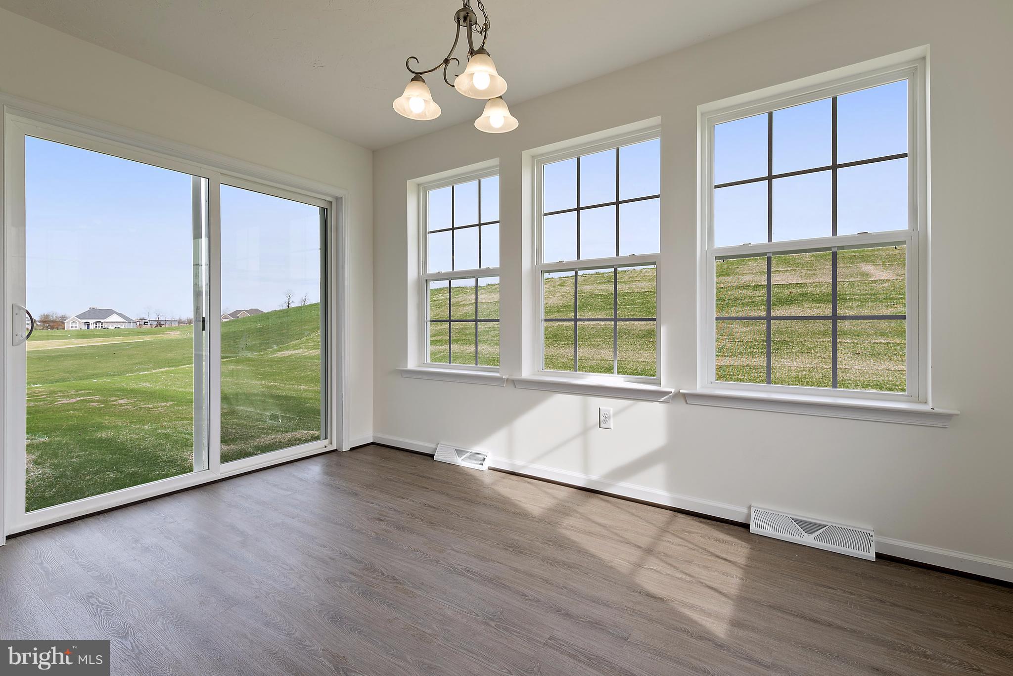 885 Ripple Drive, Unit 66 Hanover, PA 17331 - Photo 19 of 28 Sunroom