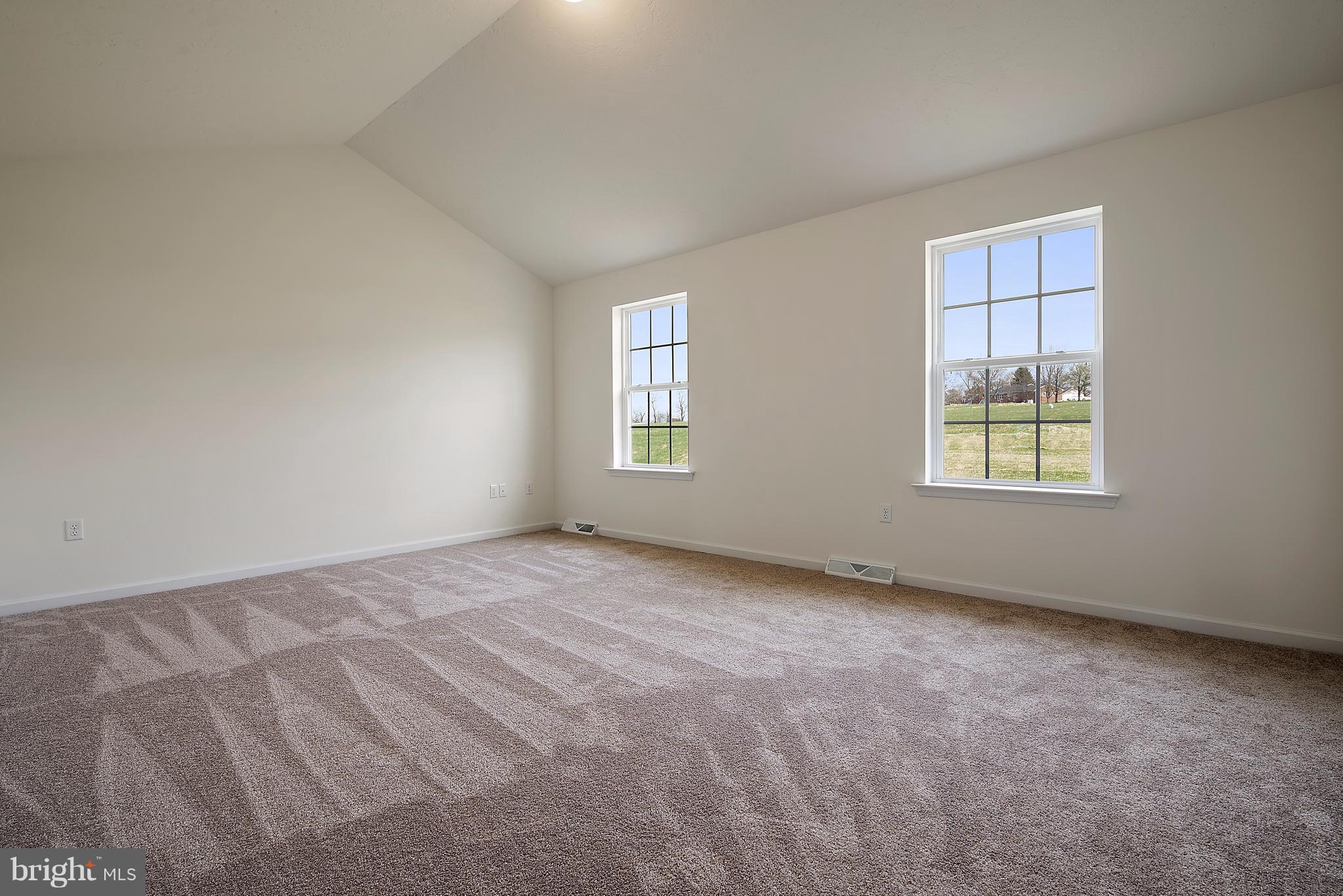 885 Ripple Drive, Unit 66 Hanover, PA 17331 - Photo 20 of 28 Owner's bedroom