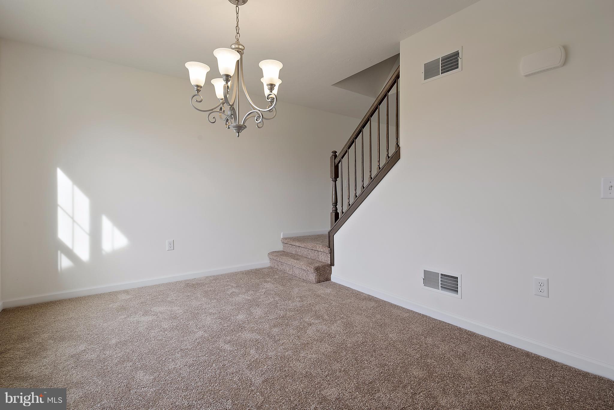 885 Ripple Drive, Unit 66 Hanover, PA 17331 - Photo 8 of 28 Dining Room
