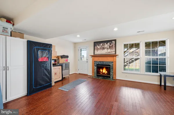 $585,000 | 15113 Gaffney Circle, Gainesville, VA 20155