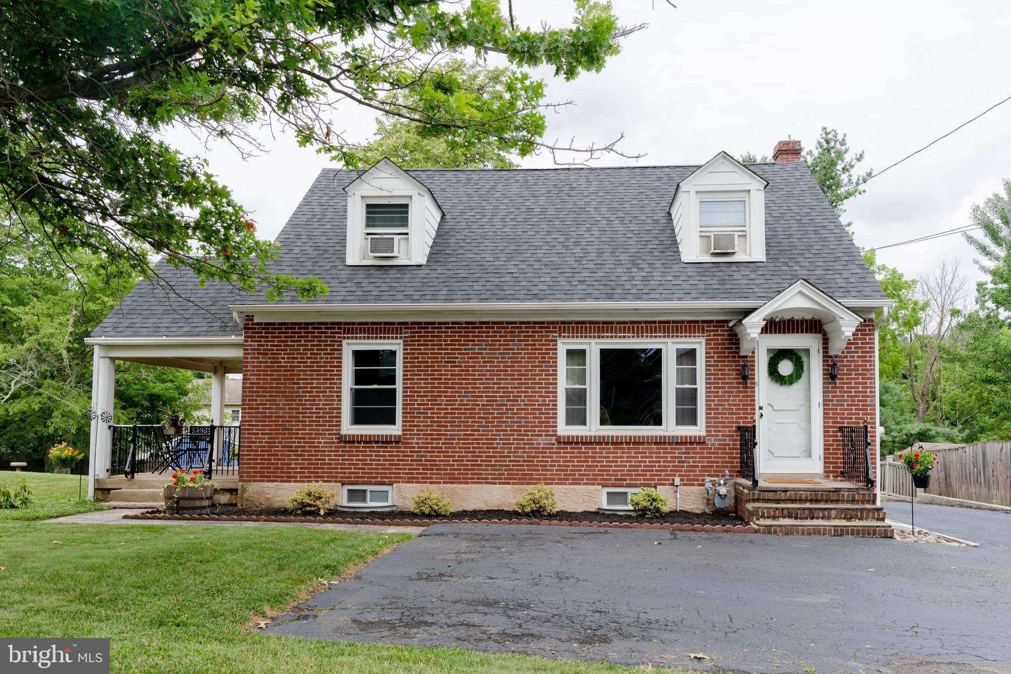 371 North Pleasantview Road Pottstown, PA 19464 - Photo 3 of 39 Gallery Image 3
